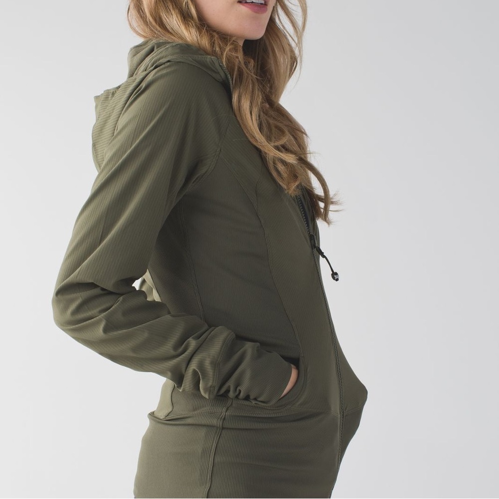Lululemon In Flux Jacket - Picture 4 of 7